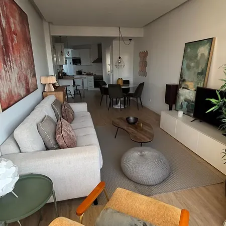 Cozy For Family And Group Of Friends Apartment