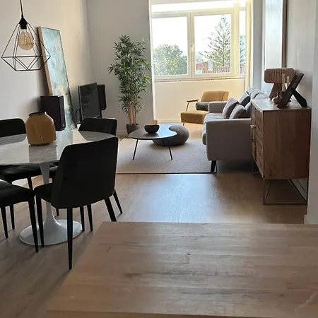 Cozy For Family And Group Of Friends Apartment