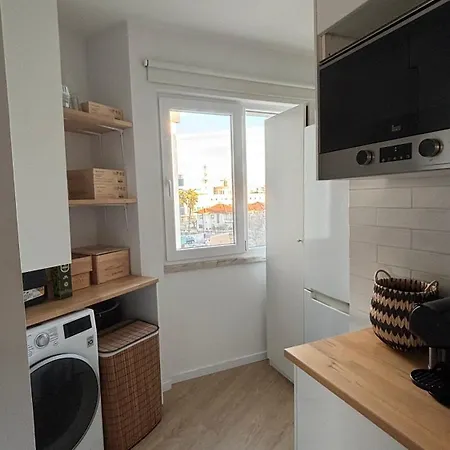 Cozy For Family And Group Of Friends Apartment Linda-a-Velha