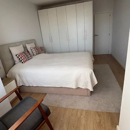 Cozy For Family And Group Of Friends * Linda-a-Velha
