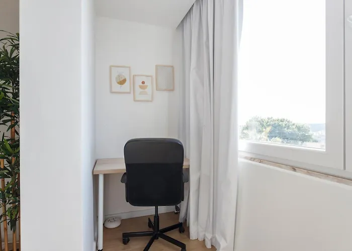 Cozy For Family And Group Of Friends * Linda-a-Velha